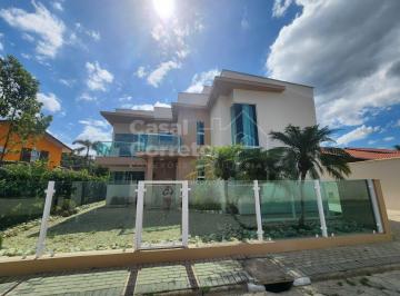 Casa · 179m² · 2 Quartos · 4 Vagas · Casa à venda no bairro Centro - Guabiruba/SC