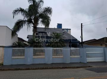 Casa · 200m² · 3 Quartos · 4 Vagas · LINDA E ESPAÇOSA CASA DE 3 DORMITÓRIOS SENDO 1 SUÍTE
