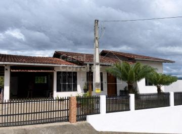 Casa · 232m² · 3 Quartos · 1 Vaga · Casa à venda no bairro Ponta Russa - Brusque/SC