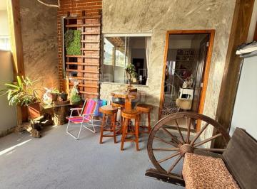 Casa · 2 Quartos · 1 Vaga · Casa à venda no bairro Limeira - Brusque/SC