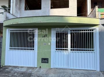 Casa · 2 Quartos · 2 Vagas · Casa à venda no bairro Santa Terezinha - Brusque/SC