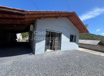 Casa · 70m² · 3 Quartos · 1 Vaga · Casa com 3 quarto e um amplo espaço de terreno