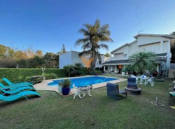 Código do Imóvel: CM1646051-17 - Imóvel anunciado por Eleve Imóveis - CRECI 2518 · Casa para venda em Granja Viana de 496.00m² com 4 Quartos, 4 Suites e 5 Garagens
