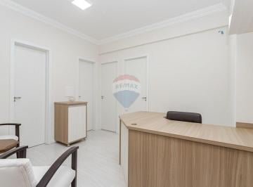 Comercial · 56m² · Sala Comercial para alugar em Centro de 56.00m²