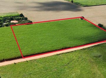 Rural de 1 quarto, Laranjal Paulista · Sitio com 25 mil m², plano