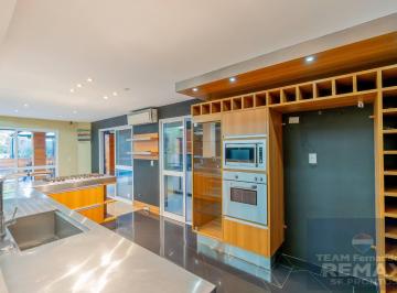 Casa · 280m² · 3 Quartos · 4 Vagas · Casa á Venda 3 suítes Tamboré 7  _ R$ 2.700.000 _  Sta de Parnaíba SP
