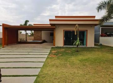 Casa de 4 quartos, Paranapanema · Casa de 175m², com 4 dorms, sendo 1 suíte, no Cond Riviera de Santa Cristina XIII, em Paranapanema.