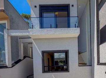 Casa de 3 quartos, Santana de Parnaíba · Belíssima casa em Santana de Parnaíba á venda com suítes, 200m²