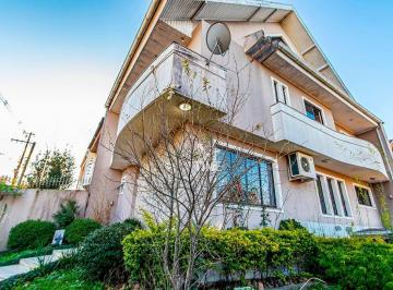 a49224fbbbc1a3bbf8304dfdad1bac51059ca080 · Casa à venda 4 Quartos, 2 Suítes, 3 Vagas, Jardim das Américas, Curitiba,PR