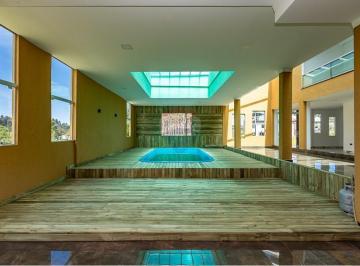 Rural · 569m² · 4 Quartos · Chácara com 3 suítes, Piscina coberta, quadra de futebol com acabamento impecável, aceita carro, ter
