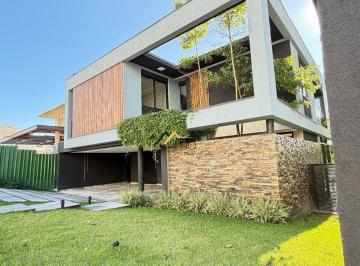 b07e5a0a0212b777af613f2912829e26f8c03e74 · Casa Monte Carlo á venda em São José dos Campos