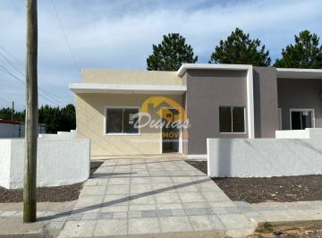 Casa · 75m² · 2 Quartos · 1 Vaga · Geminada de esquina à venda em Nova Tramandaí - Tramandaí/RS