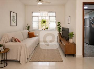 Casa · 148m² · 5 Quartos · 1 Vaga · Casa de vila, ótima localização na Tijuca, vaga coberta