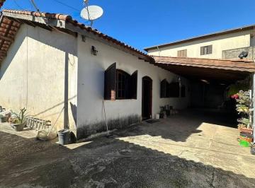 Casa · 150m² · 3 Quartos · 5 Vagas · CASA À VENDA COM AMPLO TERRENO DE 572m² - EM TERRA PRETA