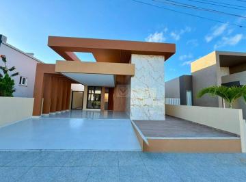 Casa · 220m² · 3 Quartos · 2 Vagas · Alto Padrão e Exclusividade no Condomínio Santo Antônio! Casa de 3 Quartos com Closet