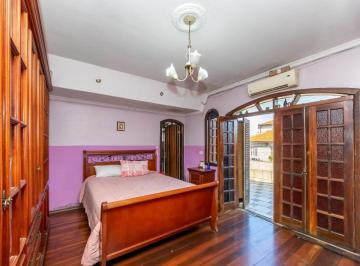 46739cbb-747a-458b-9f68-f79c67e78dc9 · Agradável sobrado para venda em Vila Gustavo com 3 quartos, sendo 3 suítes, 325m²
