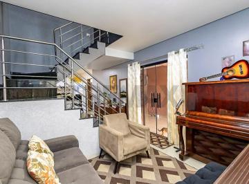 Casa · 175m² · 3 Quartos · 2 Vagas · VENDA - Sobrado 3 Quartos c/ Suíte - Bairro Campo Santana.