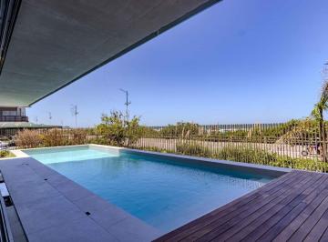 Apartamento · 625m² · 4 Quartos · 2 Vagas · Apartamento Diferenciado Frente Mar à venda na Praia Brava em Itajaí.