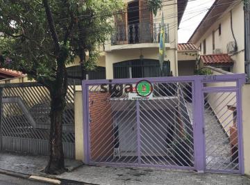 Casa · 240m² · 5 Quartos · 1 Vaga · Casa Espaçosa com 5 Dormitórios e Quintal Próxima ao Metrô Vila Sônia.