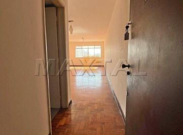 Apartamento · 140m² · 3 Quartos · Apartamento no Bom Retiro com 140m2, 3 quartos, sala, copa e cozinha, área de serviço e banheiro.