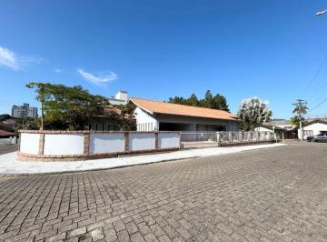 Casa · 245m² · 3 Quartos · 2 Vagas · Casa TIMBÓ - SC