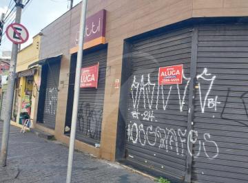 Comercial · 55m² · Salão medindo 55 m² com 2 banheiros.