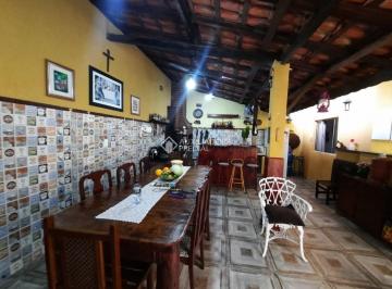 Casa · 300m² · 3 Quartos · 3 Vagas · Casa ampla e Arejada com 03 quartos(01 suíte ), Ámpla Área gourmet, Edícula, 03 Vagas