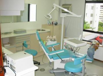 Comercial · 105m² · 2 Vagas · Conjunto comercial para venda, com 105m², na Região da Bela Vista