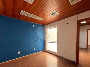 Comercial · 240m² · 3 Vagas · Prédio Comercial para venda e aluguel em Centro de 240.00m² com 3 Garagens