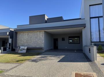 Casa · 212m² · 3 Quartos · 2 Vagas · Casa de Condomínio para venda em Parque Bom Retiro de 212.00m² com 3 Quartos, 3 Suites e 2 Garagens