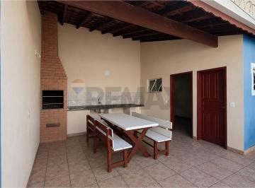Casa · 241m² · 4 Quartos · 2 Vagas · Casa para alugar em Vila Guimarães de 241.36m² com 4 Quartos, 1 Suite e 2 Garagens