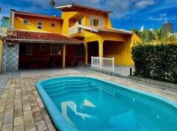 Casa · 300m² · 4 Quartos · 4 Vagas · CASA COM PISCINA NO BAIRRO NAÇÕES - BALNEÁRIO CAMBORIÚ