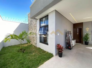 Casa · 167m² · 3 Quartos · 3 Vagas · Casa à Venda com 03 Quartos no Bairro Fábio Notini em Divinópolis MG.