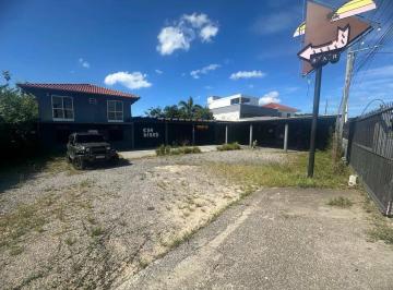 3fb330fb9ef5cce470bf4f846c9d698bd1b0308a · Casa com 10 vagas de garagem no Campeche, em Florianópolis.