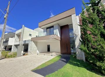 Casa · 230m² · 3 Quartos · 4 Vagas · Residência em Condomínio | 3 quartos | 3 suítes |