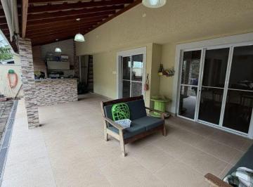 Casa de 4 quartos, Jacareí · Casa Condomínio Home & Club Villa Branca