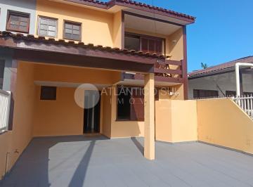 Casa · 132m² · 2 Quartos · Sobrado amplo, pertinho da praia , no Balneário Ipanema.