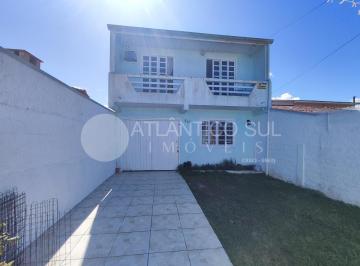Casa · 136m² · 3 Quartos · 1 Vaga · Sobrado à venda, 800 metros do mar em Praia de Leste, PONTAL DO PARANA - PR