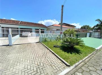 Casa · 90m² · 2 Quartos · 2 Vagas · Casa perto do mar com 2 quartos e piscina no GAIVOTAS, MATINHOS - PR