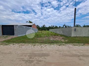 Terreno · 552m² · TERRENO COM 552M², COM RIACHO NOS FUNDOS E APENAS 1.200 METROS DO MAR.