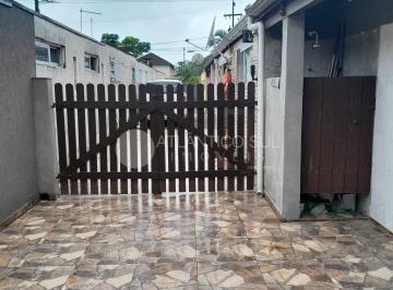 Casa · 50m² · 2 Quartos · 1 Vaga · Casa em Matinhos com 3 quartos   sendo 1 suíte  a 290 metros do mar em Matinhos