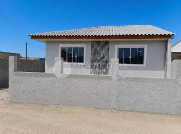 Casa · 42m² · 2 Quartos · Casa de esquina na Praia de Leste - Pontal do Paraná.