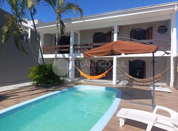 Casa · 324m² · 4 Quartos · 2 Vagas · Casa com piscina a 240 metros do Mar em Santa Terezinha, Pontal do Paraná