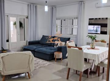 Casa · 170m² · 3 Quartos · 2 Vagas · Casa com 3 Quartos à Venda no Marmeleiro, Mairinque/SP