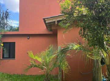 Casa de 3 quartos, Imbituba · Casa com 3 Quartos à Venda Próxima ao Centrinho do Rosa
