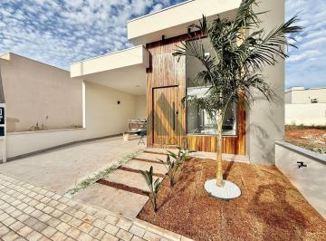 Casa de 3 quartos, Itapetininga · Casa com 3 quartos à venda, - Condomínio Lago dos Ipês - Itapetininga/SP