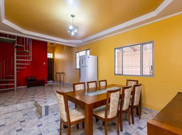 Casa de 4 quartos, Curitiba · Casa a venda no Pinheirinho - Curitiba
