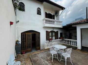 Comercial de 2 quartos, Caieiras · Casa Comercial a Venda com 173m2, 3 quartos, sala ampla e cozinha no centro de Caieiras