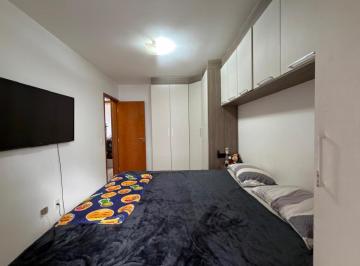a68c30b6-e955-4664-a0dd-33642d40bf16 · Casa no condomínio Residencial Carmel para venda com 2 quartos, sendo 2 suítes, 60m²