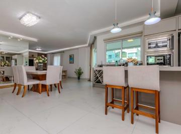 4fb62e1e-b5c7-4952-b607-640e8ca18619 · Apartamento para venda em Centro com 3 quartos, sendo 3 suítes, 168m²